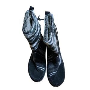 Toms Black Nepal Yarn Leather Mid Boot Womens Size 5.5 Fleece Lined Comfy Gray